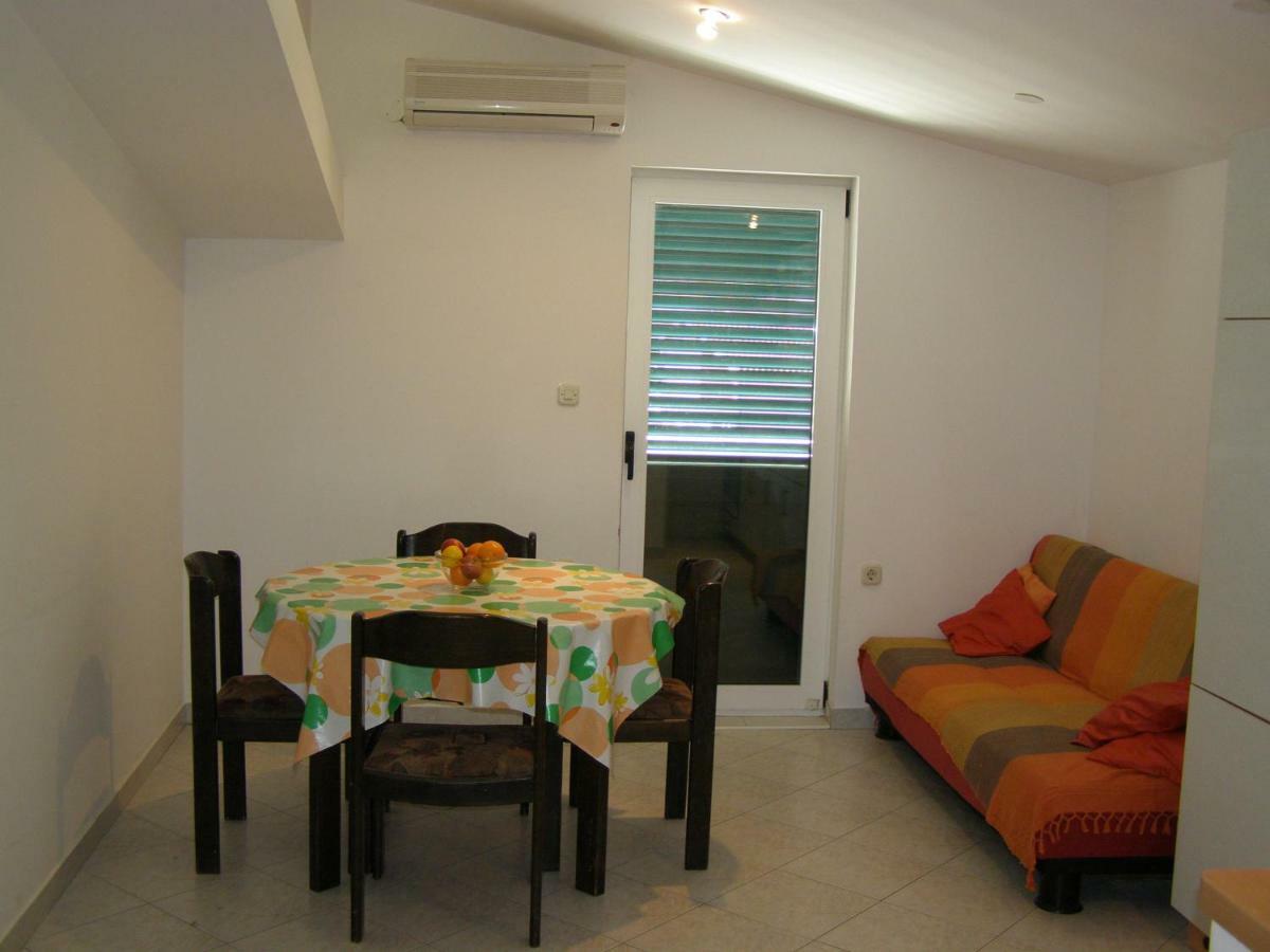 Apartments Meri Vodice Exterior foto